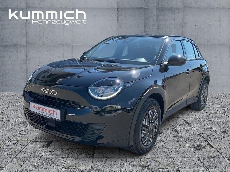 Neu Fiat 600E Red 114 kW (156 PS) 2026 Schwarz SUV