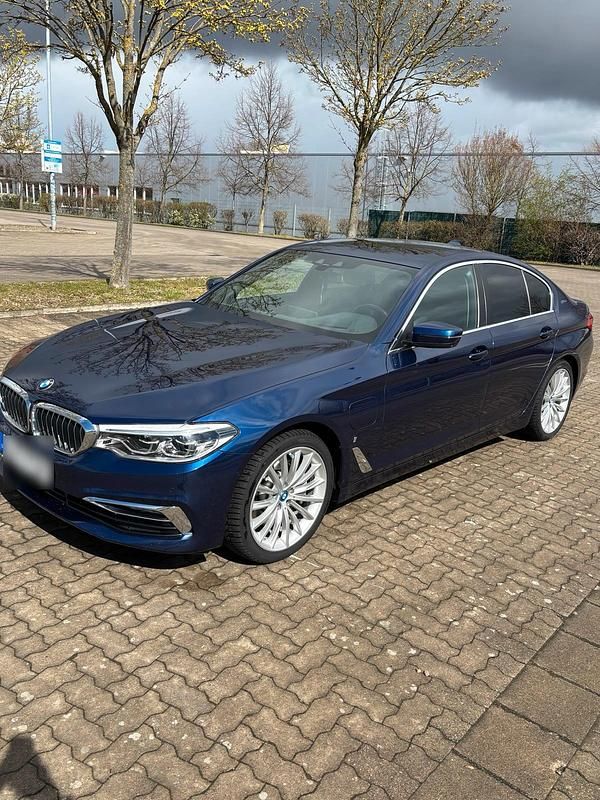 Gebraucht BMW 530 iPerformance 256 PS (188 kW) 2018 Blau Limousine