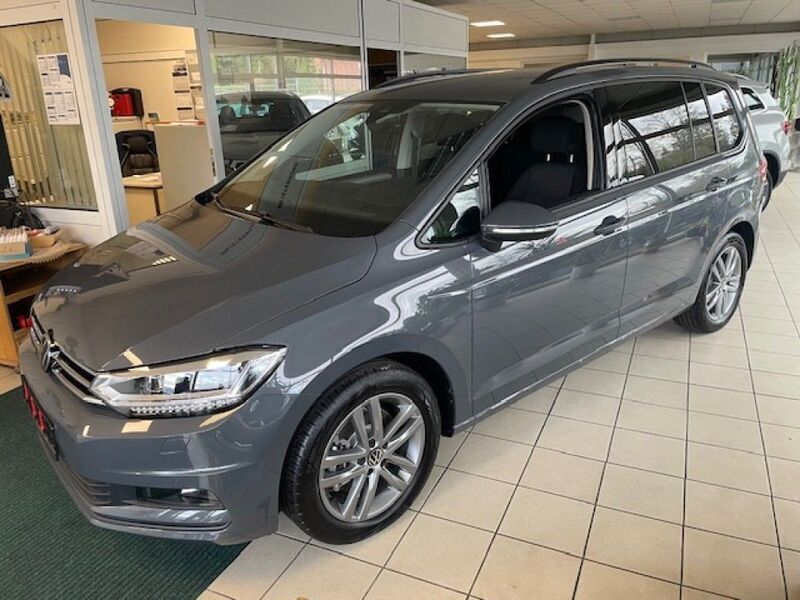 Delfingrau Neu 2024 VW Touran Comfortline Van / Kleinbus | 36.500 € (Guter Preis) - Bild 1/4