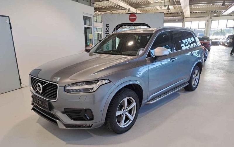 Grau Gebraucht 2015 Volvo XC90 R-Design SUV | 23.999 € (Etwas zu teuer) - Bild 1/4