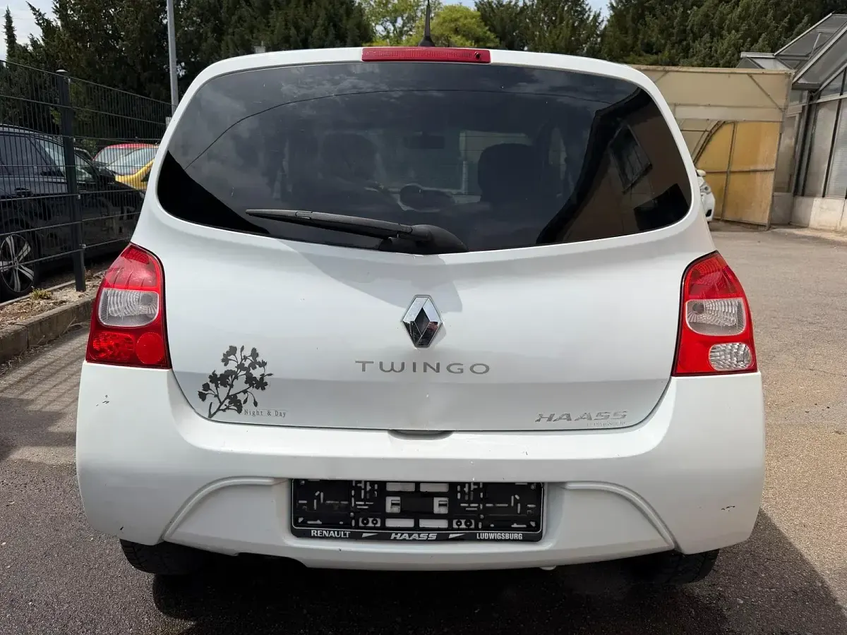 Gebraucht Renault Twingo 76 PS (55 kW) 2009 Weiß Kleinwagen