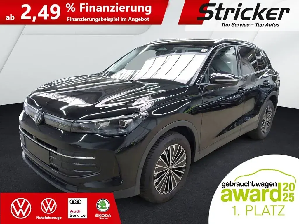 Gebraucht VW Tiguan Goal 150 PS (110 kW) 2025 Schwarz SUV