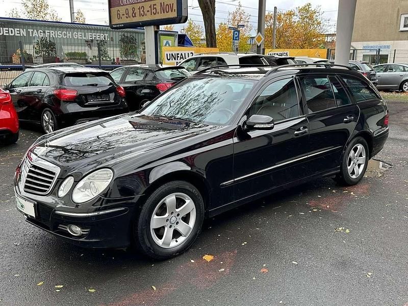 Schwarz/baltic black Gebraucht 2007 Mercedes E280 Avantgarde Kombi | 3.390 € (Guter Preis) - Bild 1/4