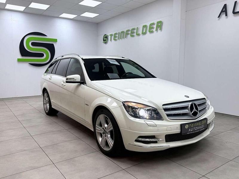 Weiß Gebraucht 2010 Mercedes C350 Kombi | 14.490 € (Teuer) - Bild 1/4