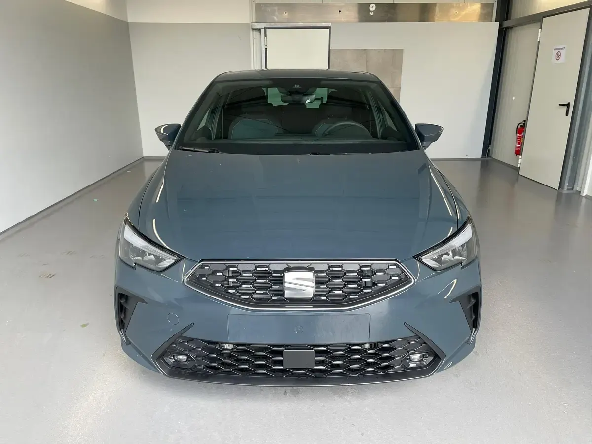 Neu Seat Ibiza CONNECT 95 PS (69 kW) 2026 [9k9k] fiord blau Kleinwagen