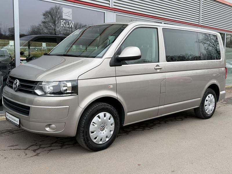 Gebraucht VW Caravelle 140 PS (102 kW) 2014 Beige Van / Kleinbus