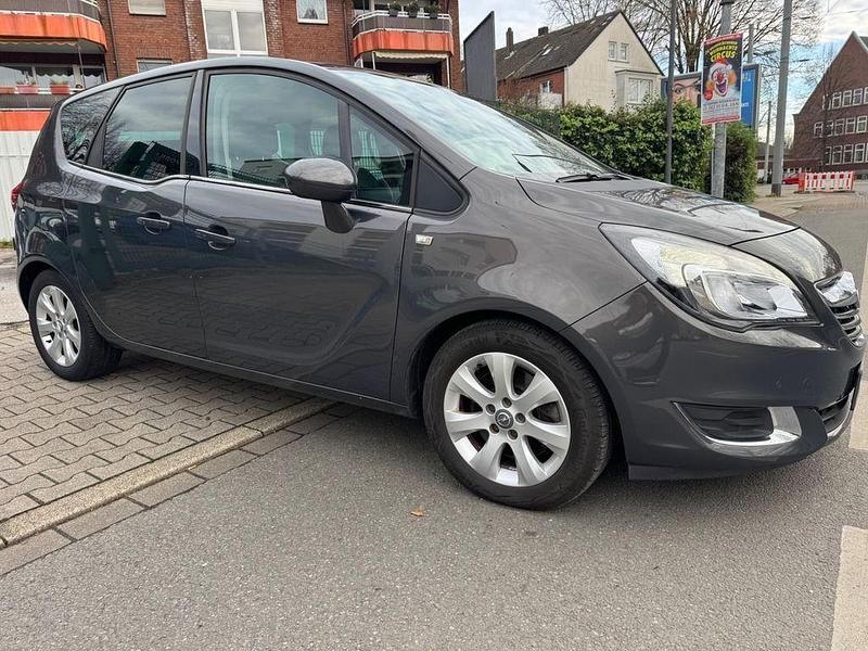 Gebraucht Opel Meriva Innovation 140 PS (102 kW) 2016 Grau Van / Kleinbus