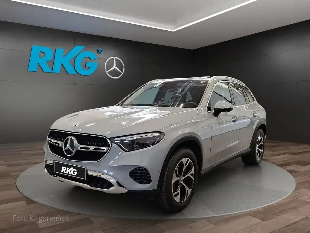 Gebraucht Mercedes GLC300 Avantgarde 204 PS (150 kW) 2026 Grau SUV