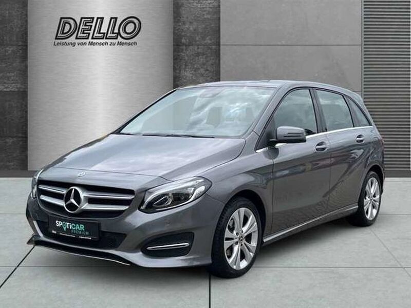 Grau Gebraucht 2018 Mercedes B180 Urban Van / Kleinbus | 19.649 € (Fairer Preis) - Bild 1/4