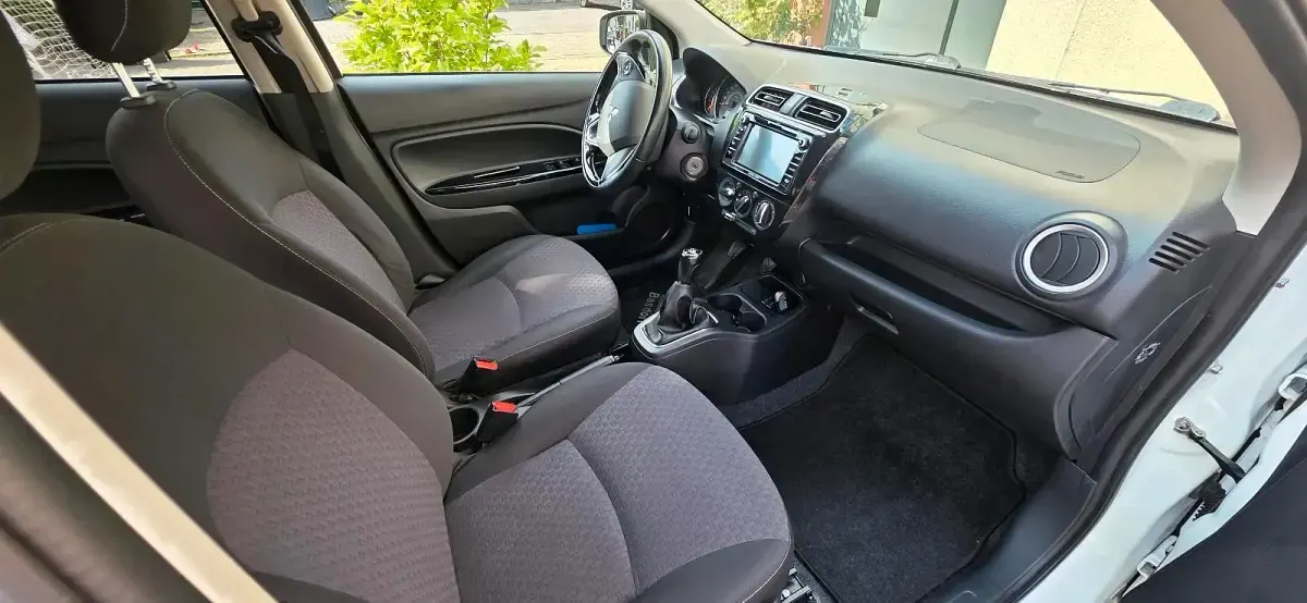 Gebraucht Mitsubishi Space Star Edition 80 PS (58 kW) 2018 Weiß Kleinwagen