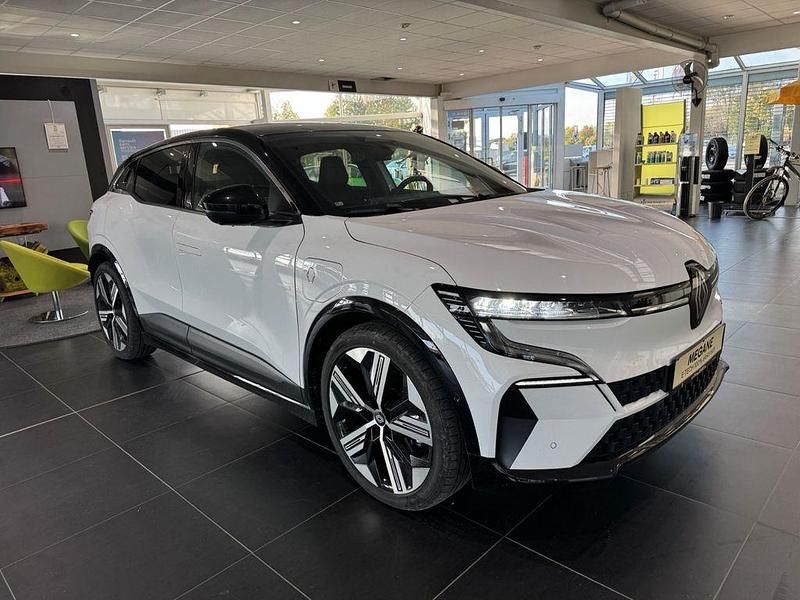 Gebraucht Renault Mégane Iconic 160 kW (218 PS) 2023 Weiß Limousine