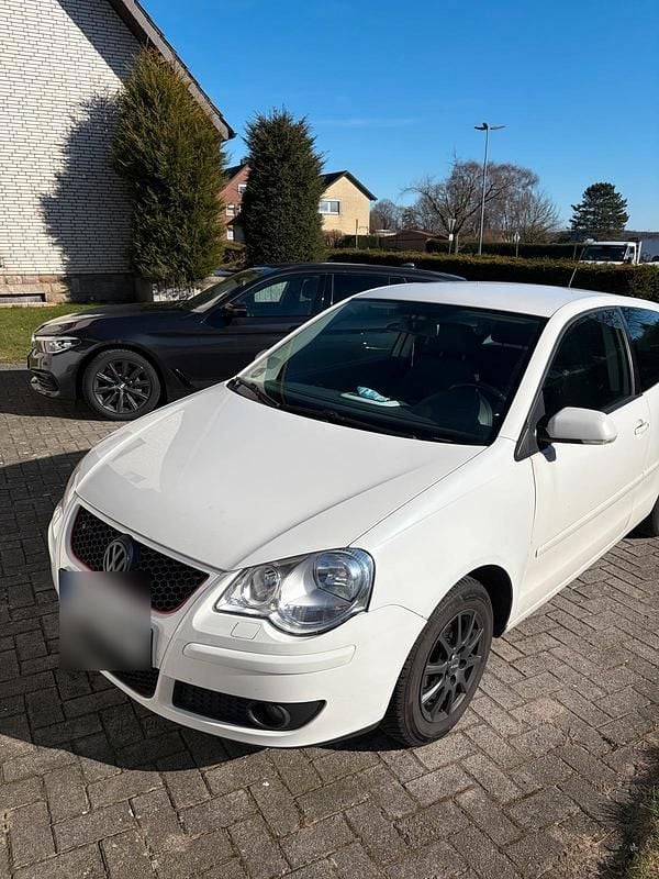 Gebraucht VW Polo 60 PS (44 kW) 2009 Weiß Kleinwagen