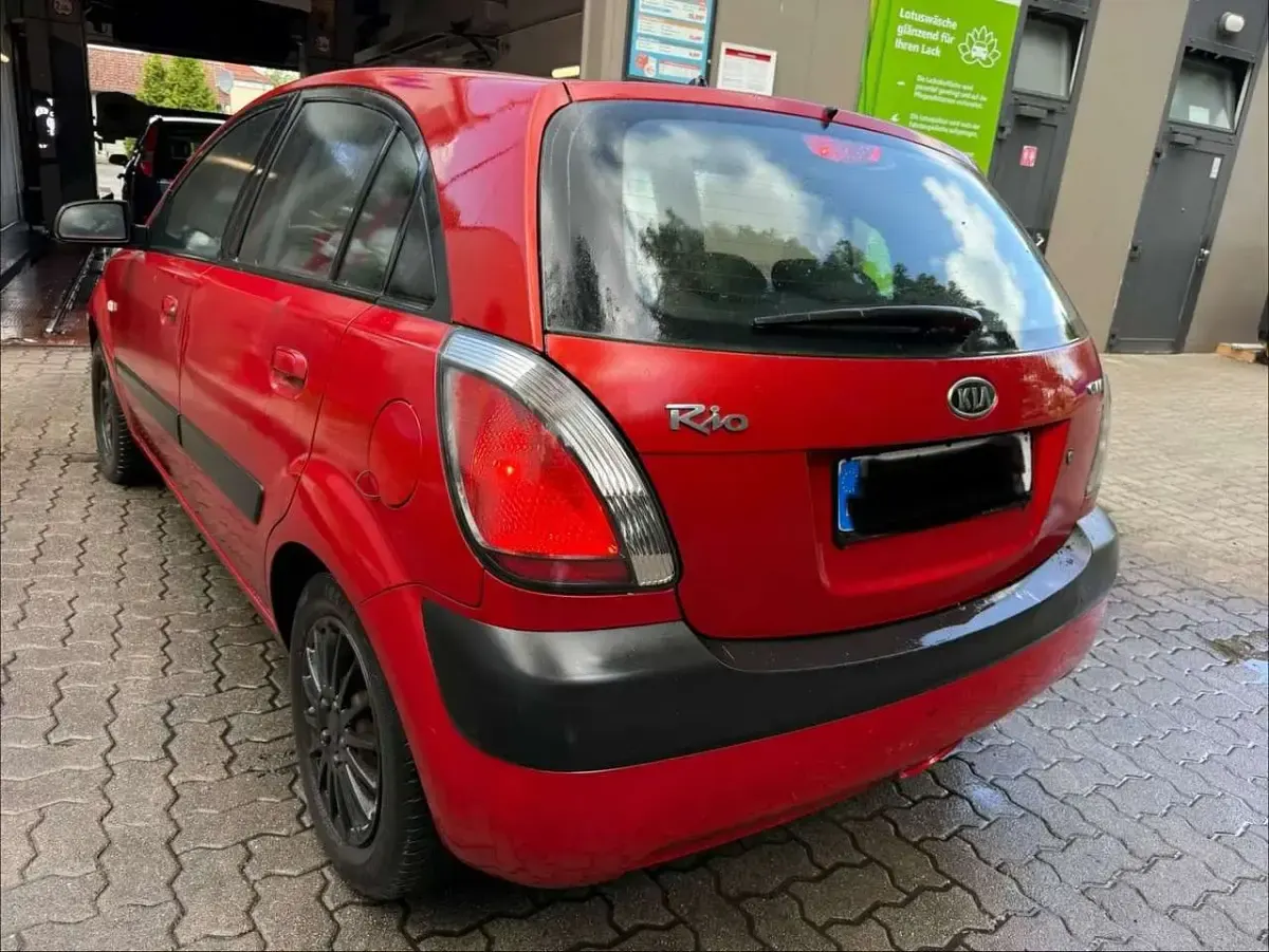 Gebraucht Kia Rio EX 111 PS (81 kW) 2005 Tropical red Kleinwagen