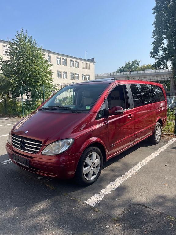 Rot Gebraucht 2005 Mercedes Viano Van / Kleinbus | 4.999 € (Fairer Preis) - Bild 1/4