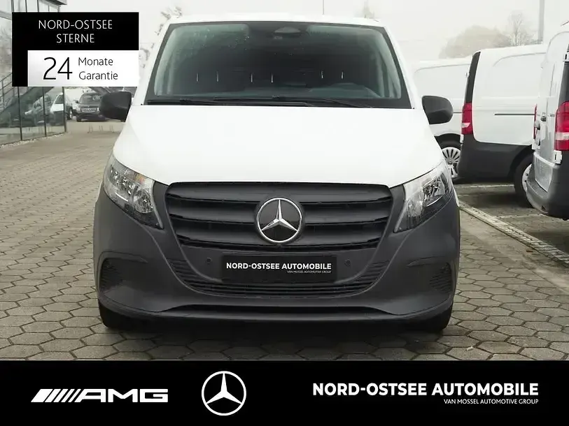 Używany Mercedes Vito 2024 Biały Van