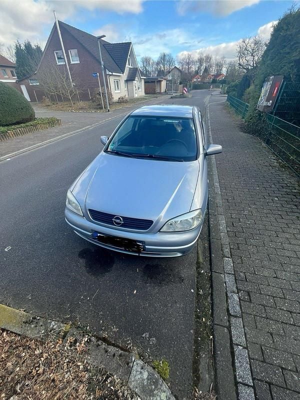 Grau Gebraucht 1999 Opel Astra Coupé | 1.100 € (Fairer Preis) - Bild 1/4