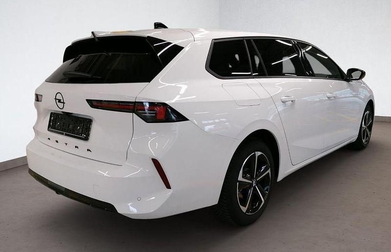 Gebraucht Opel Astra 131 PS (96 kW) 2024 Jade weiß Kombi