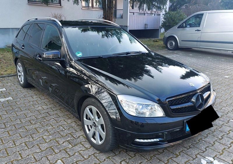 Schwarz Gebraucht 2010 Mercedes C250 Avantgarde Kombi | 9.900 € (Fairer Preis) - Bild 1/4