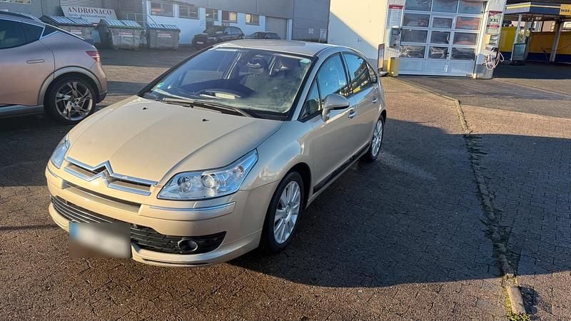 Gebraucht Citroën C4 105 PS (77 kW) 2005 Gold Limousine