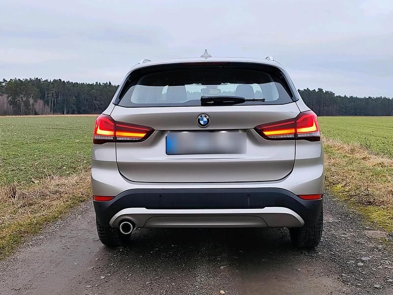 Gebraucht BMW X1 150 PS (110 kW) 2021 Grau SUV