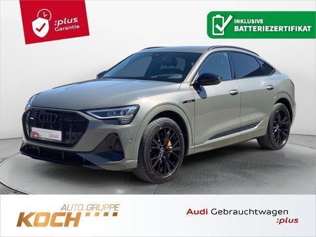 Chronosgrau metallic Gebraucht 2022 Audi e-tron Sportback Black Edition SUV | 47.590 € (Superpreis) - Bild 1/4