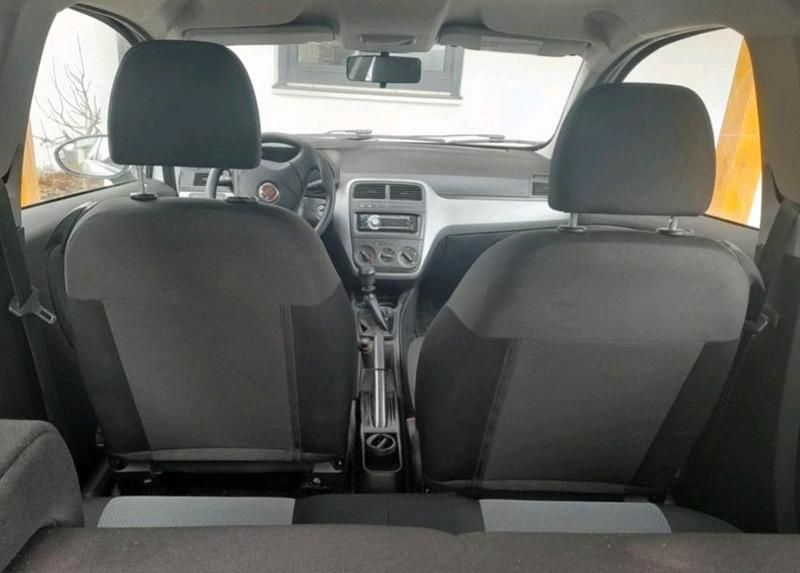 Gebraucht Fiat Punto 68 PS (50 kW) 2012 Weiß Kleinwagen