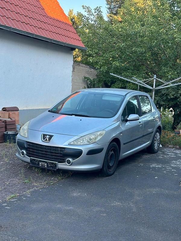 Silber Gebraucht 2006 Peugeot 307 Tendance Limousine | 1.200 € (Guter Preis) - Bild 1/4