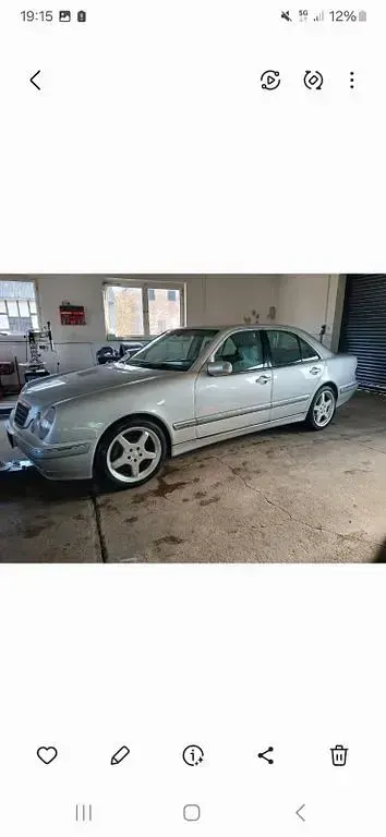 Occasion Mercedes E200 Elegance 136 ch (100 kW) 2000 Argent Berline