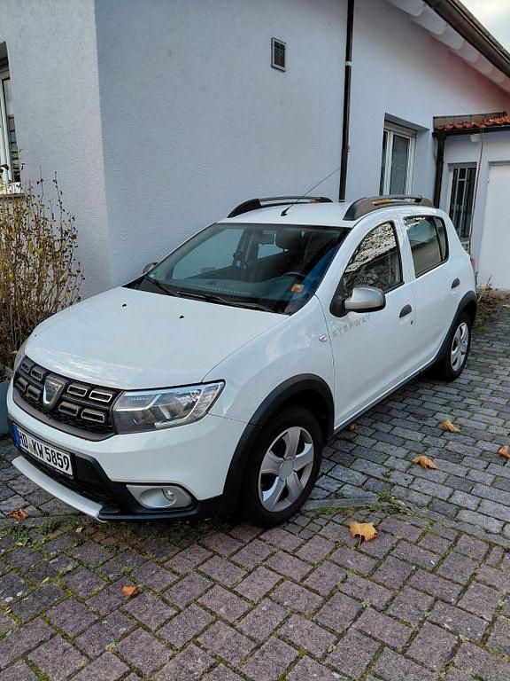 Gebraucht Dacia Sandero Prestige 90 PS (66 kW) 2017 Weiß Kleinwagen