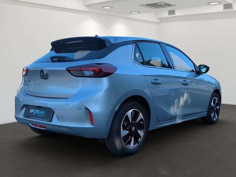 Gebraucht Opel Corsa-e Elegance 100 kW (136 PS) 2022 Gris aluminium (ein angebot Kleinwagen