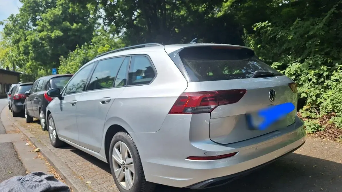 Gebraucht VW Golf VIII Active 110 PS (80 kW) 2022 Grau Kombi