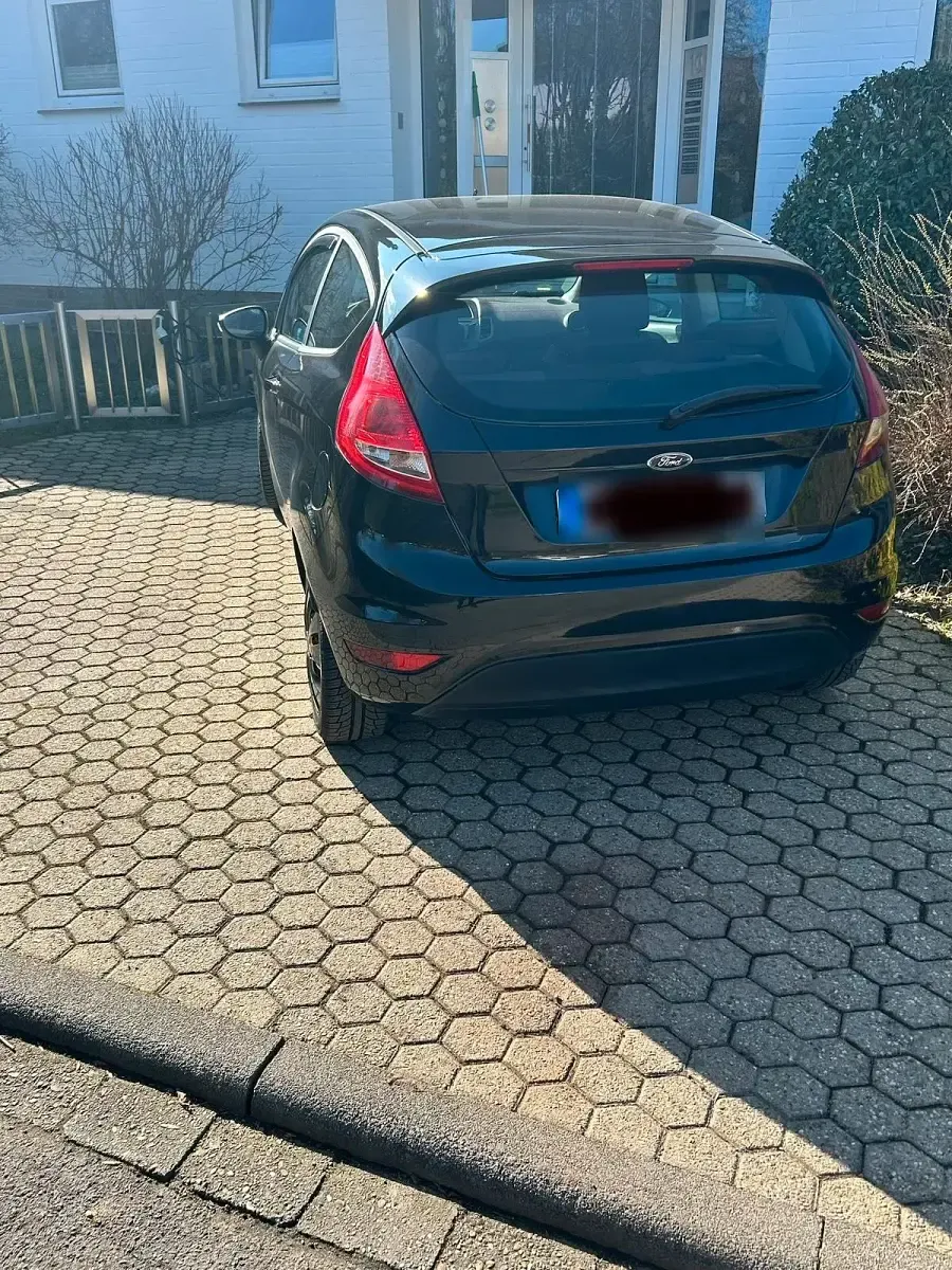 Gebraucht Ford Fiesta 82 PS (60 kW) 2009 Schwarz Limousine