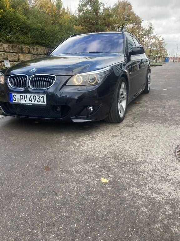 Schwarz Gebraucht 2008 BMW 550 Sport Line Kombi | 12.800 € (Fairer Preis) - Bild 1/4