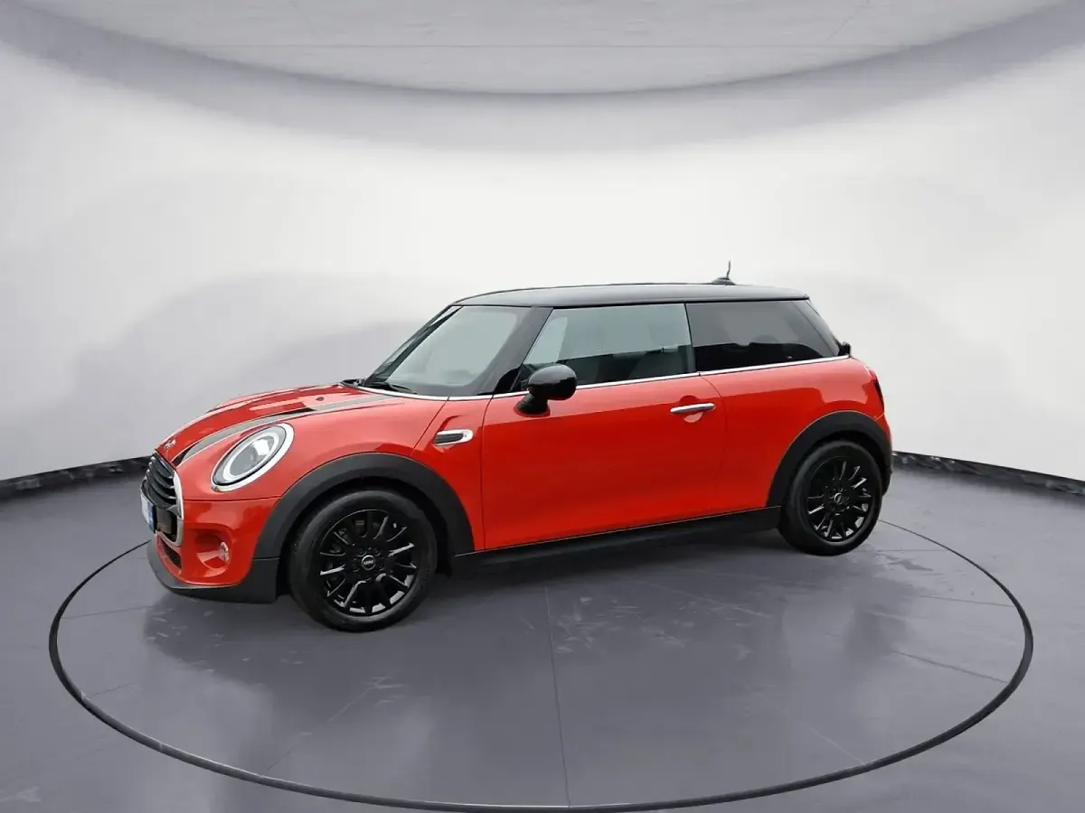Gebraucht Mini Cooper 136 PS (100 kW) 2018 Orange Kleinwagen