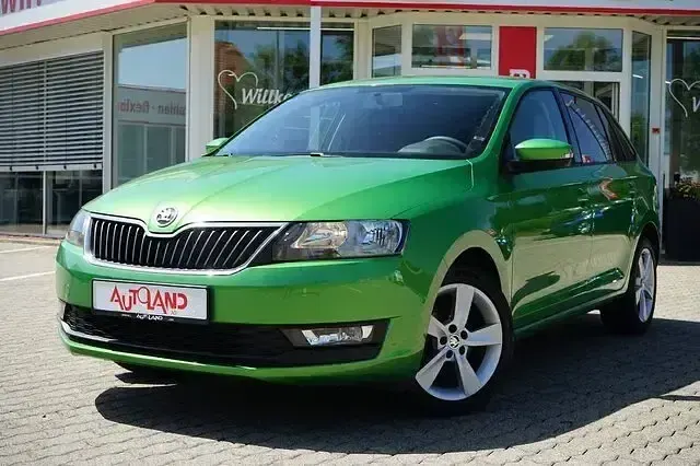 Gebraucht Skoda Rapid Ambition 95 PS (69 kW) 2017 Grün Kleinwagen