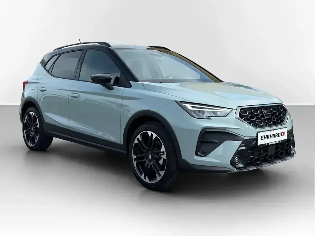 Neu Seat Arona Black Edition 150 PS (110 kW) 2026 Grau SUV