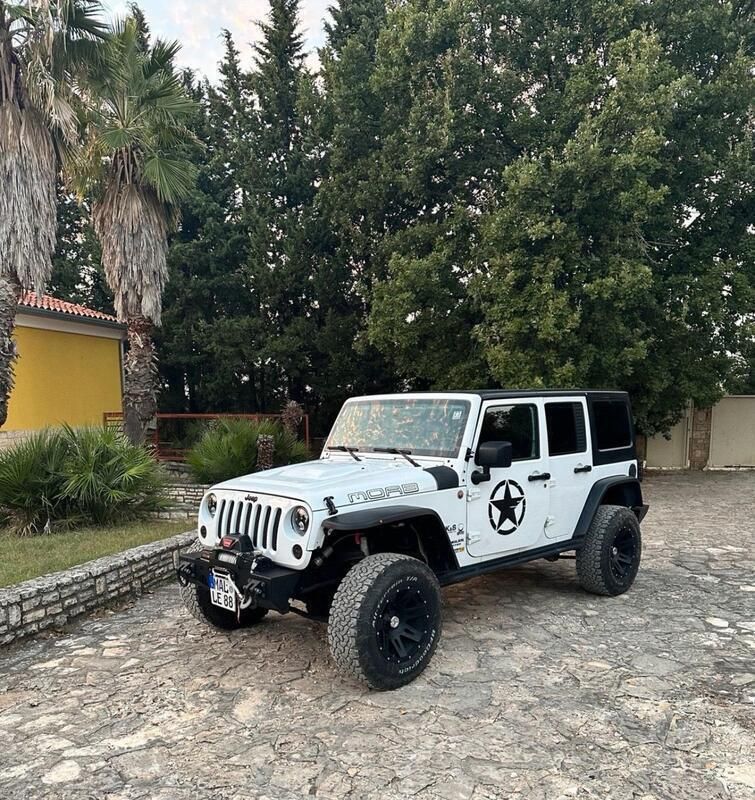 Weiß Gebraucht 2013 Jeep Wrangler SUV | 32.999 € (Teuer) - Bild 1/4