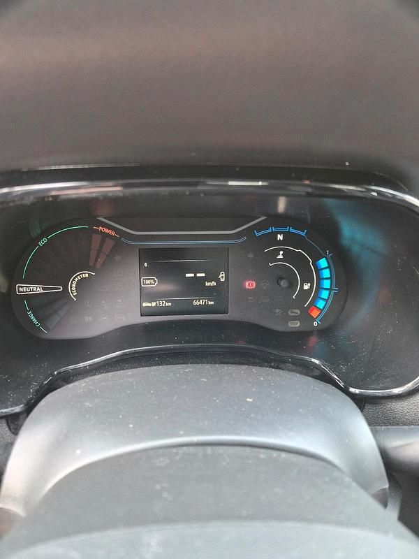 Gebraucht Dacia Spring Essentiel 33 kW (45 PS) 2022 Schwarz Kleinwagen