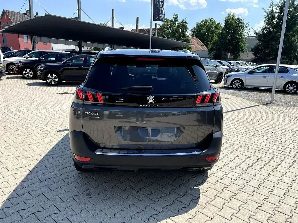 Gebraucht Peugeot 5008 177 PS (130 kW) 2022 Grau SUV