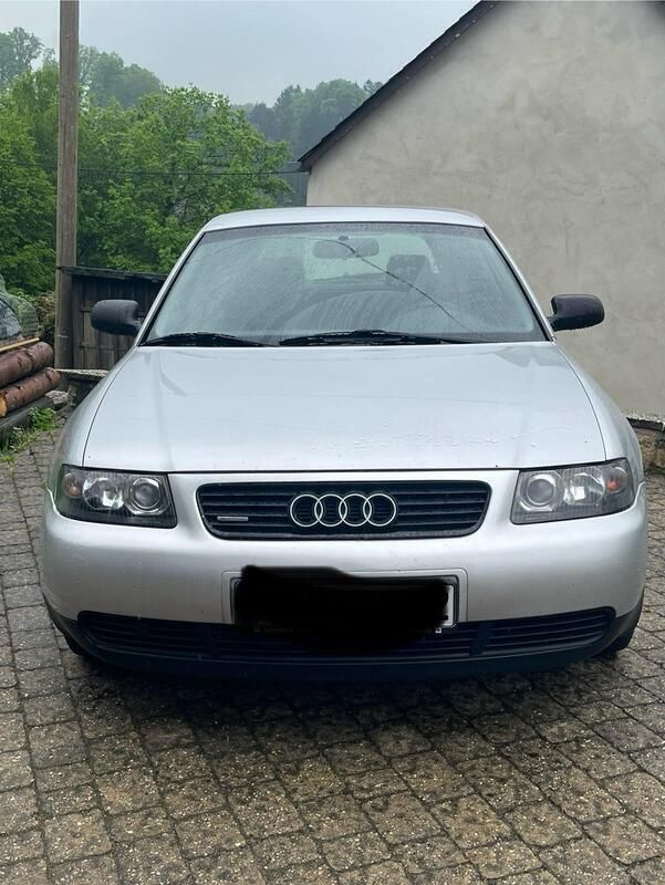 Silber Gebraucht 2001 Audi A3 Kleinwagen | 1.700 € (Guter Preis) - Bild 1/4