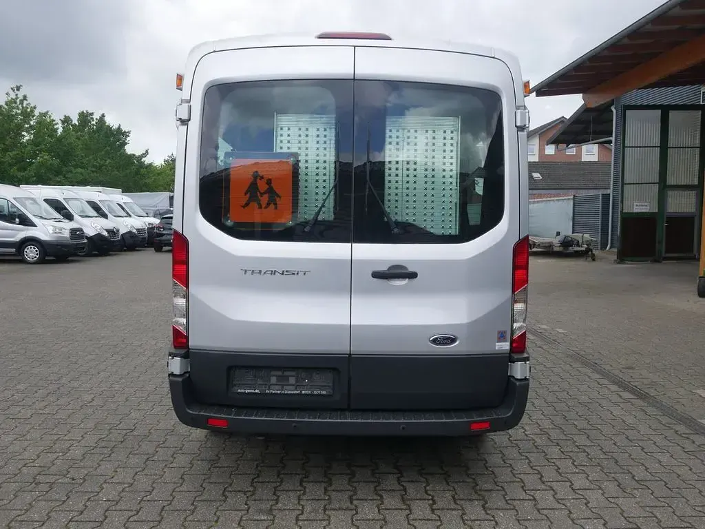 Gebraucht Ford Transit 131 PS (96 kW) 2019 Silber Kombi
