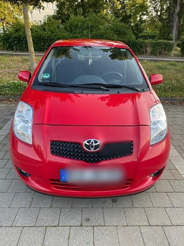 Rot Gebraucht 2008 Toyota Yaris Kleinwagen | 6.000 € (Etwas zu teuer) - Bild 1/4