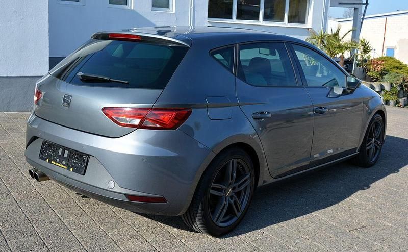 Gebraucht Seat Leon FR 140 PS (102 kW) 2013 Grau Limousine