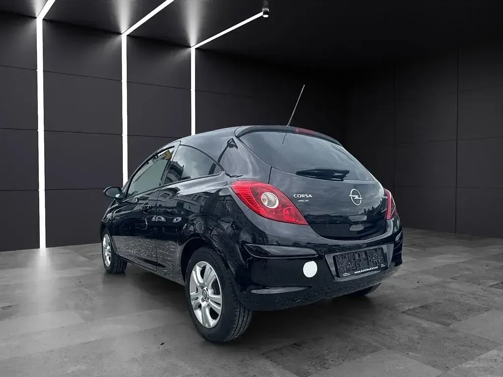 Gebraucht Opel Corsa Edition 69 PS (50 kW) 2010 Schwarz Kleinwagen