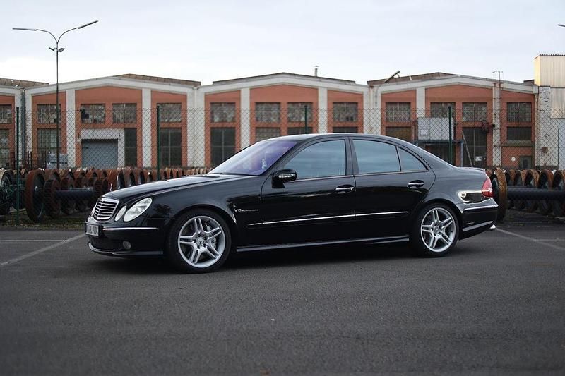 Schwarz Gebraucht 2005 Mercedes E55 AMG AMG Limousine | 18.000 € (Fairer Preis) - Bild 1/4