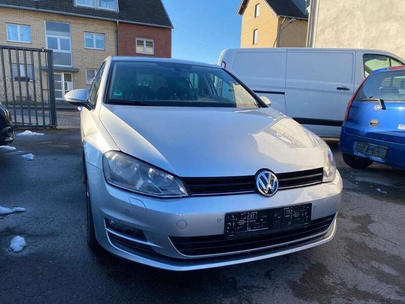 Silber Gebraucht 2014 VW Golf VII Cup Kleinwagen | 8.995 € (Guter Preis) - Bild 1/4
