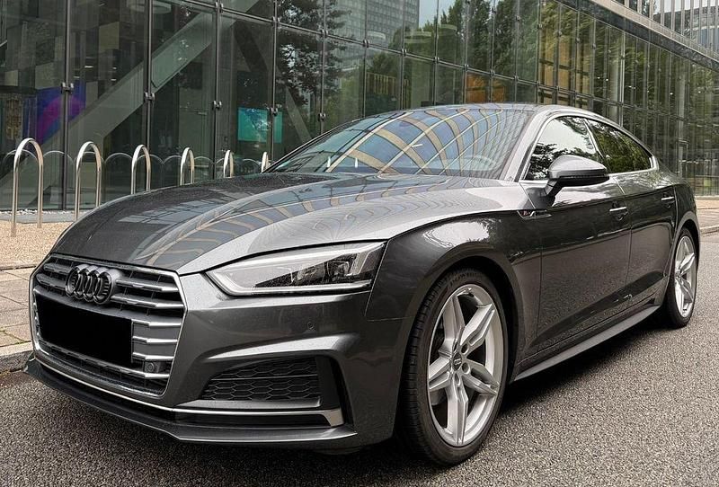 Grau Gebraucht 2020 Audi A5 Sportback S-Line Limousine | 25.999 € (Superpreis) - Bild 1/4
