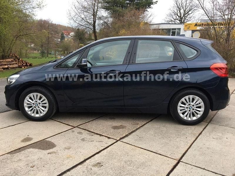 Gebraucht BMW 218 Basis 150 PS (110 kW) 2015 Blau Kombi