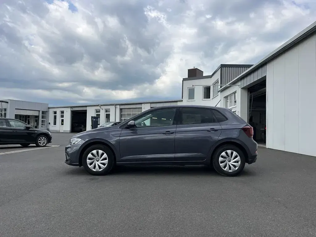 Gebraucht VW Polo Life 80 PS (58 kW) 2024 Grau Kleinwagen