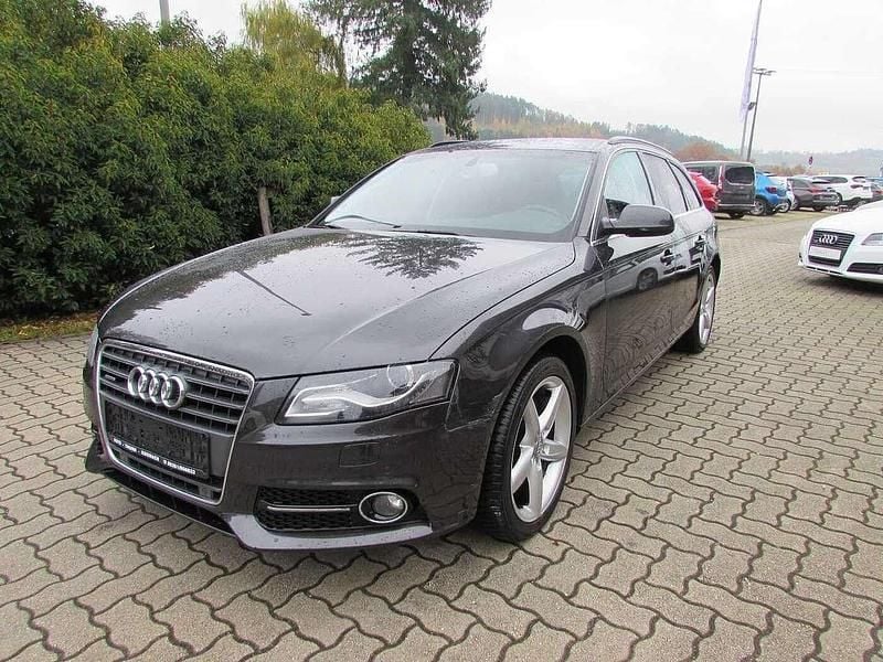 Lava grau perl Gebraucht 2011 Audi A4 Sport Kombi | 7.490 € (Guter Preis) - Bild 1/4
